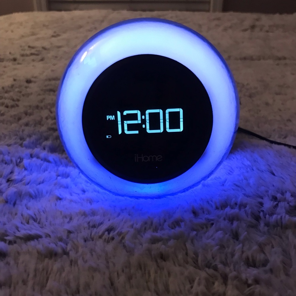 IHome color changing clock